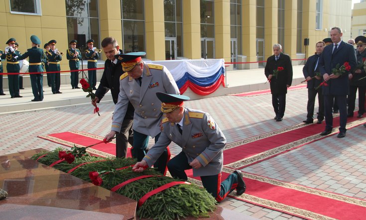 Памятник в ПВИ