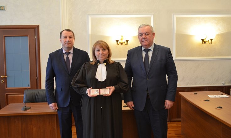 О14.03_Вручение удостоверений_Обаластной суд