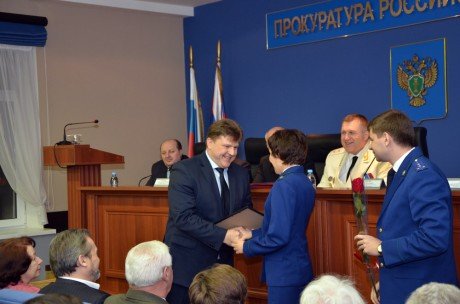 Лучшим работникам прокуратуры Оренбургской области вручены Благодарственные письма