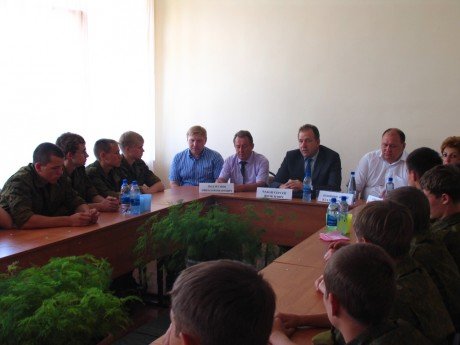 Сызранские ребята рассказали о своей жизни в лагере "Гвардеец" Сергею Чабану