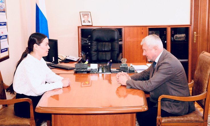 Владимир_Бобров_провел_собеседование_с_кандидатом_на_должность_судьи_федерального_суда_