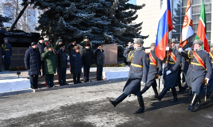 22.02.25_Возложение_цветов_в_Танковом_училище