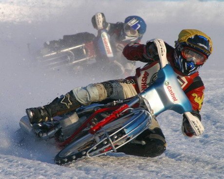 Международный дебют саранского мотогонщика Василия Косова оказался золотым