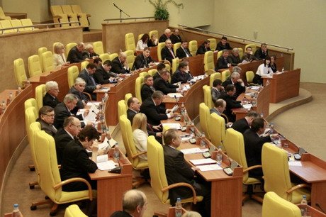 Губернатор Ульяновской области отчитался перед парламентом о работе за прошлый год