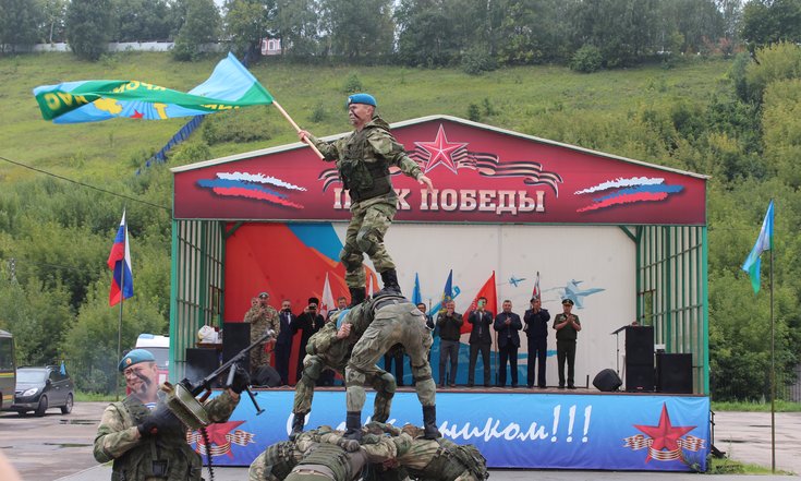 2 августа главный федеральный инспектор по Нижегородской области поздравил личный состав и ветеранов  с Днем воздушно