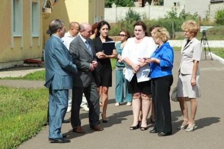 Ренат Тимерзянов посетил детские дома Елабуги и Нижнекамска