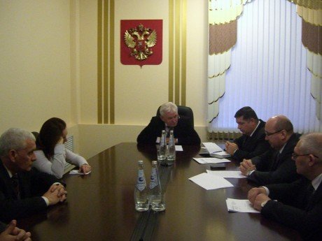 Владимир Козин продолжил серию консультаций с представителями региональных отделений политических партий