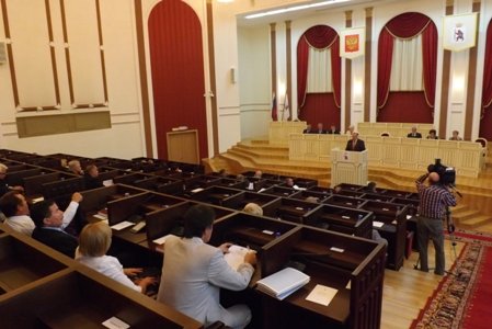 Законодательная власть Марий Эл отметила 75-летний юбилей 