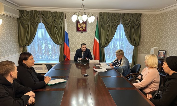 Виктор Демидов провёл приём граждан в Приёмной Президента РФ в РТ