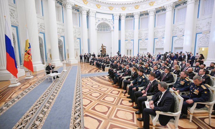 Владимир Путин встретился с участниками программы Время героев.