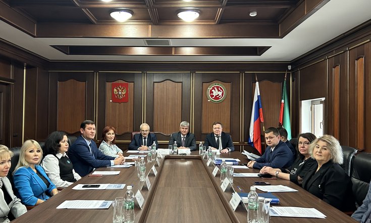 Виктор Демидов принял участие в заседании