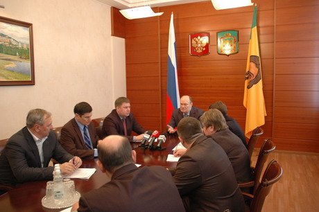 Глава региона выступил с инициативой подключить общественность к обеспечению безопасности на дорогах