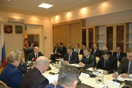 Грамотно и профессионально работать в интересах гражданского общества