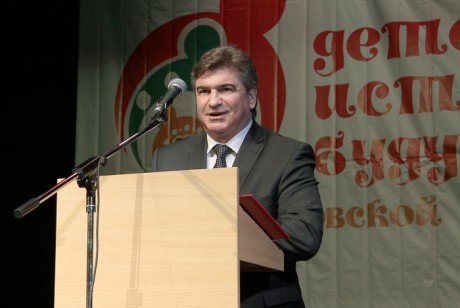 В Кирове открылся первый межрегиональный форум «Детство – история будущего»