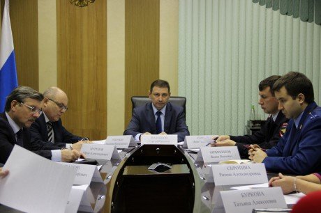 Помощник полномочного представителя Президента РФ в ПФО Сергей Валенков провел личный прием граждан