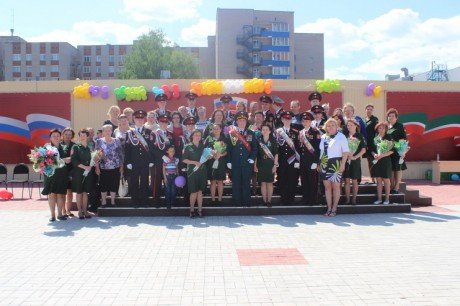В Татарстанском кадетском корпусе ПФО имени Гани Сафиуллина прозвенел последний звонок