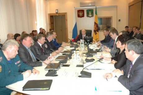 Рассмотрены итоги контрольно-надзорной деятельности органов власти Пензенской области за I квартал 2013 года