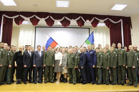 Вручение парашютных систем воспитанникам Нижегородского кадетского корпуса ПФО