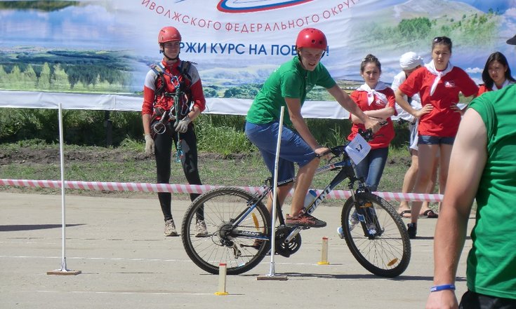Участники спортивно-туристского лагеря ПФО начали конкурсную борьбу