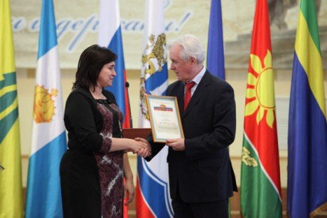 В Ульяновске наградили сотрудников комиссии по делам несовершеннолетних 