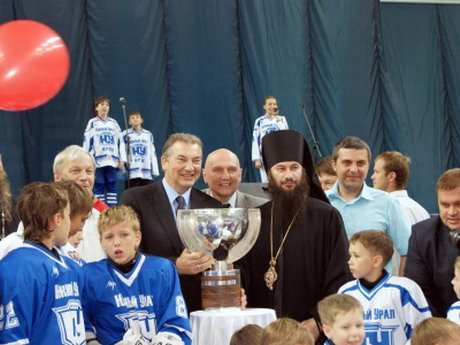 Орск встретил Кубок чемпионов мира по хоккею-2012